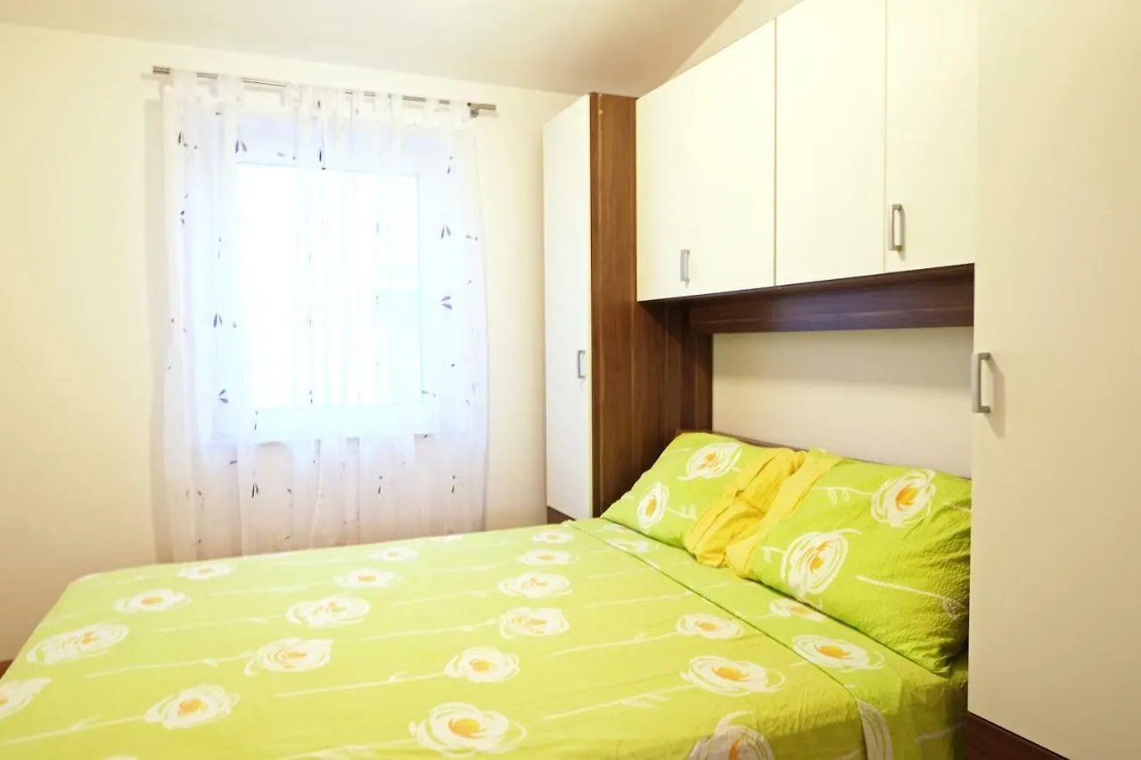 Apartment Villa Wind Okrug Gornji Croatia
