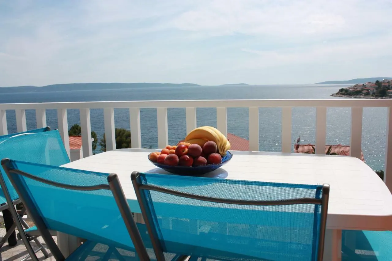 Apartment Villa Wind Okrug Gornji Croatia